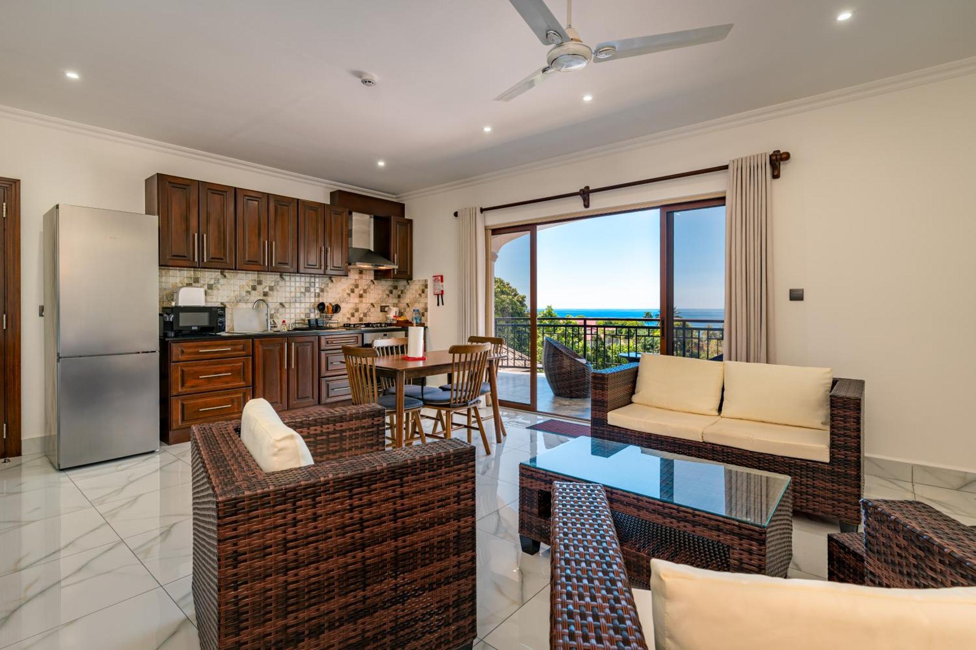 D'Offay Seaview Apartments Beau Vallon  Exterior foto